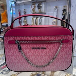 Michael Kors Jet Set Lg Ombré Signature Logo East West Crossbody Body
Dragonfuit